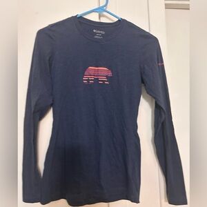 Columbia Blue Long Sleeve with Bear Graphic women XS
